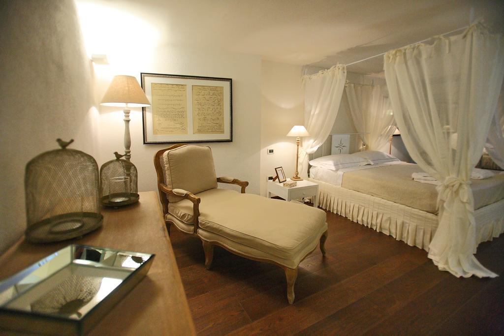 Don Totu - Dimora Storica Bed & Breakfast San Cassiano  Phòng bức ảnh
